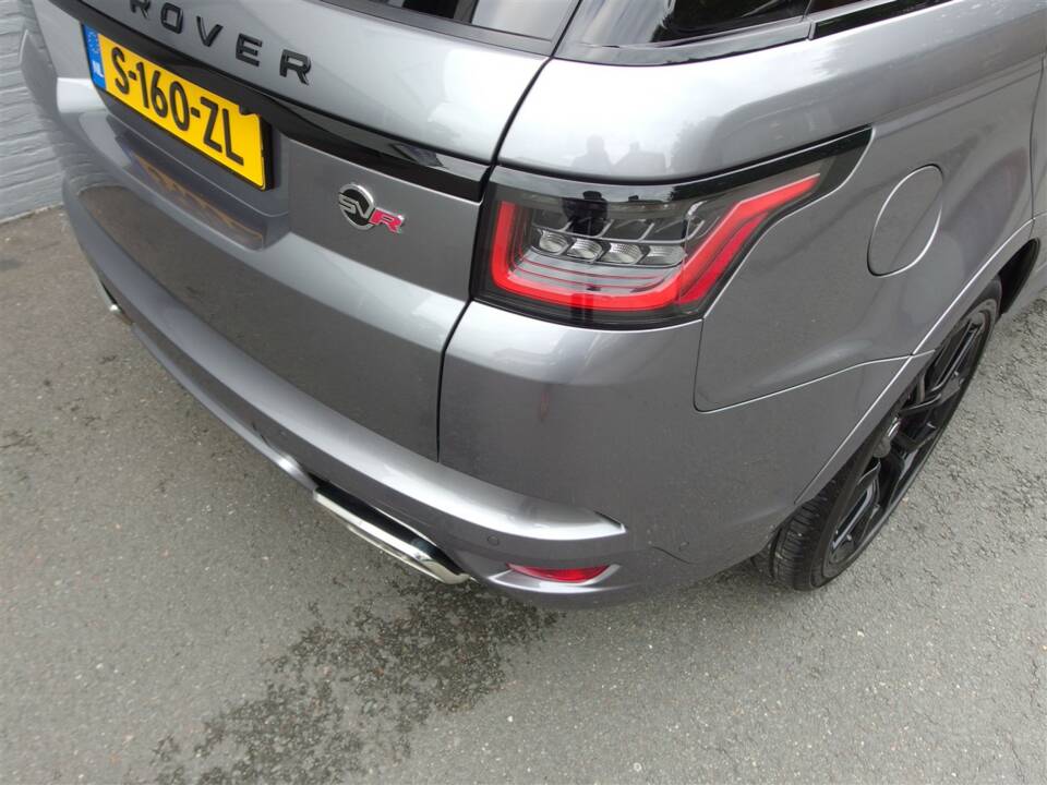 Image 38/93 of Land Rover Range Rover Sport SVR (2021)