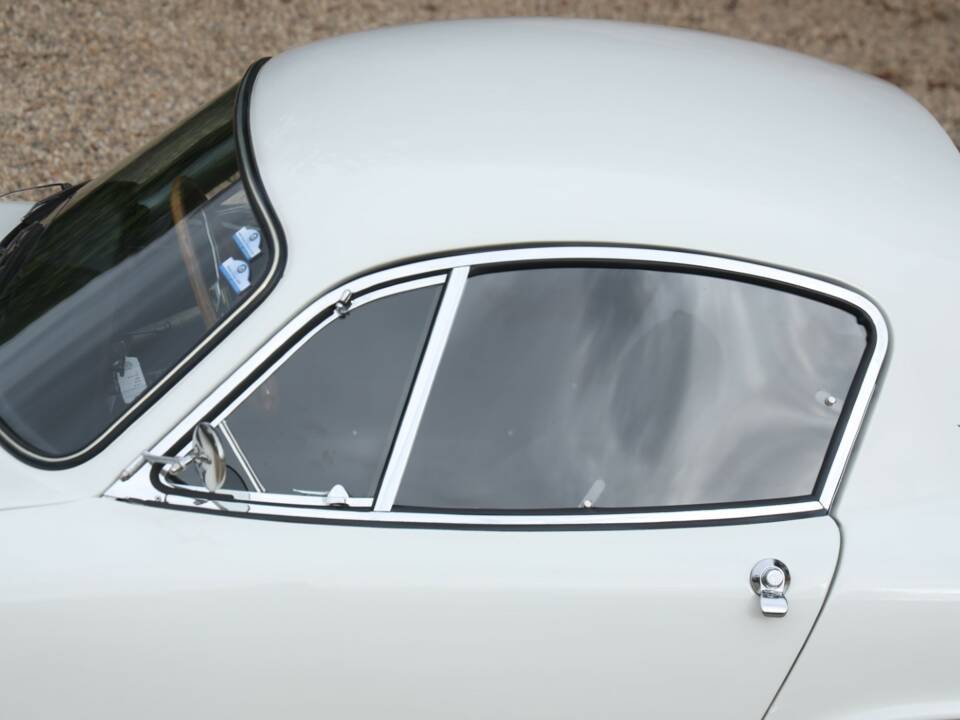Immagine 32/50 di Lotus Elite S2 (1961)