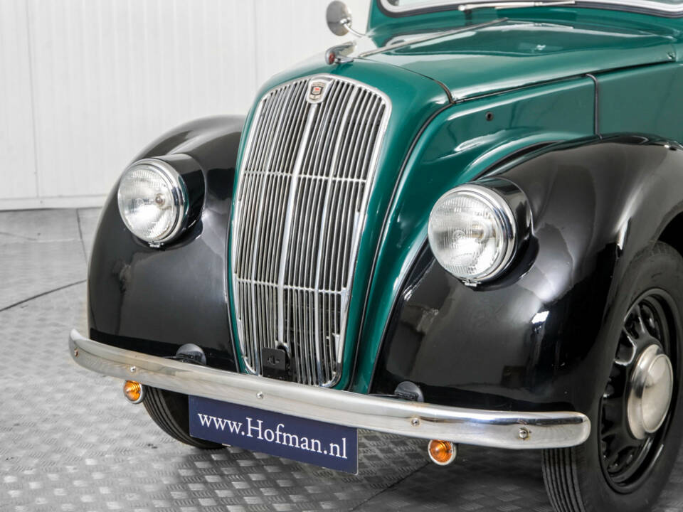 Image 18/50 de Morris Eight (1939)
