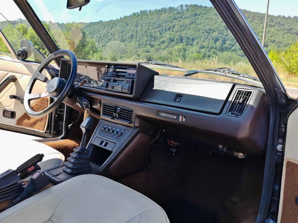 Image 30/44 of FIAT X 1&#x2F;9 (1981)