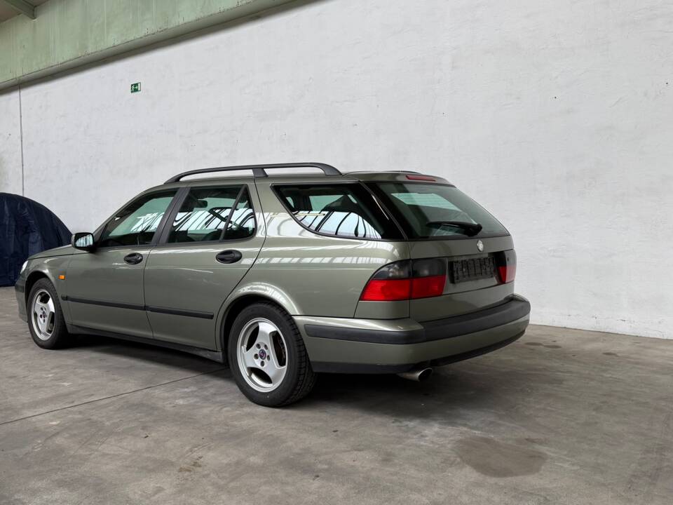 Image 6/103 of Saab 9-5 3.0t SportCombi (1999)