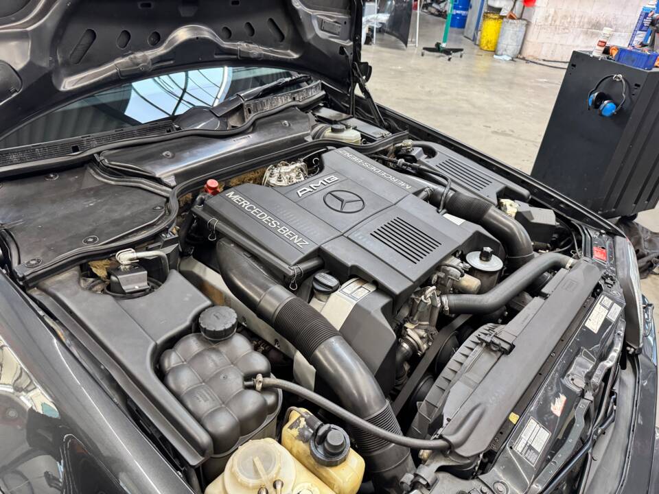Bild 39/48 von Mercedes-Benz 500 SL 6.0 AMG (1991)