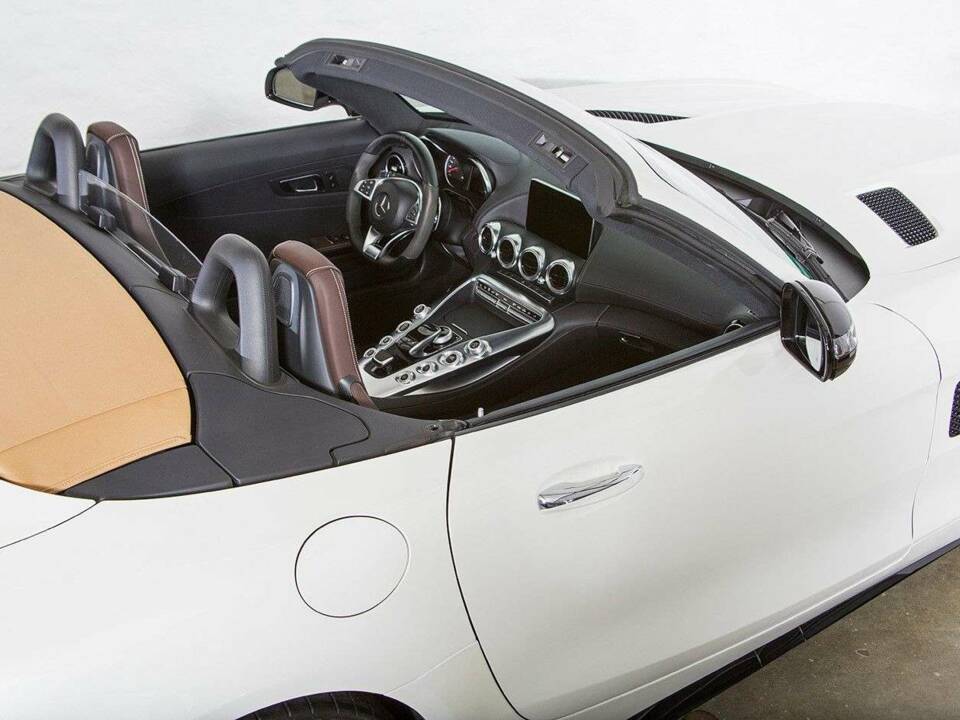 Image 8/20 of Mercedes-AMG GT C (2018)
