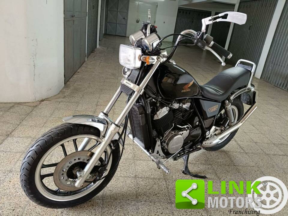 Bild 6/10 von Honda DUMMY (1987)