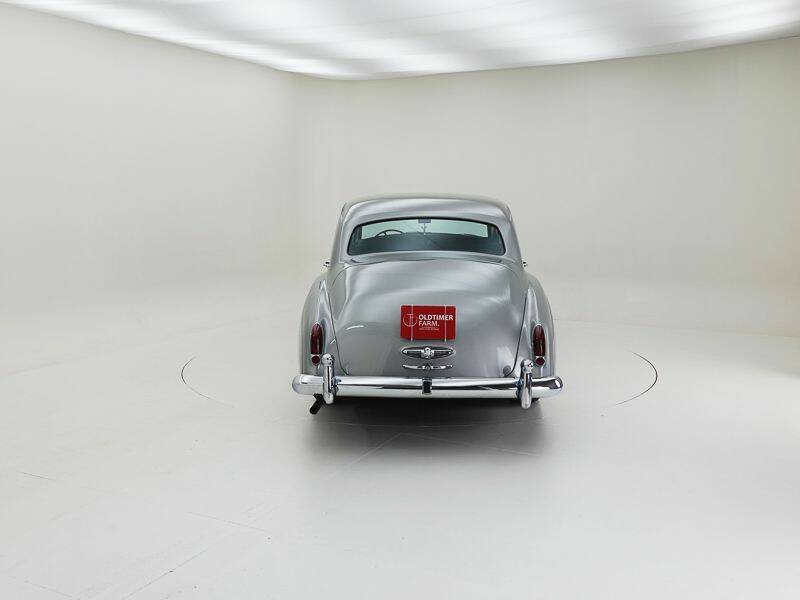 Image 2/5 of Rolls-Royce Silver Cloud II (1962)
