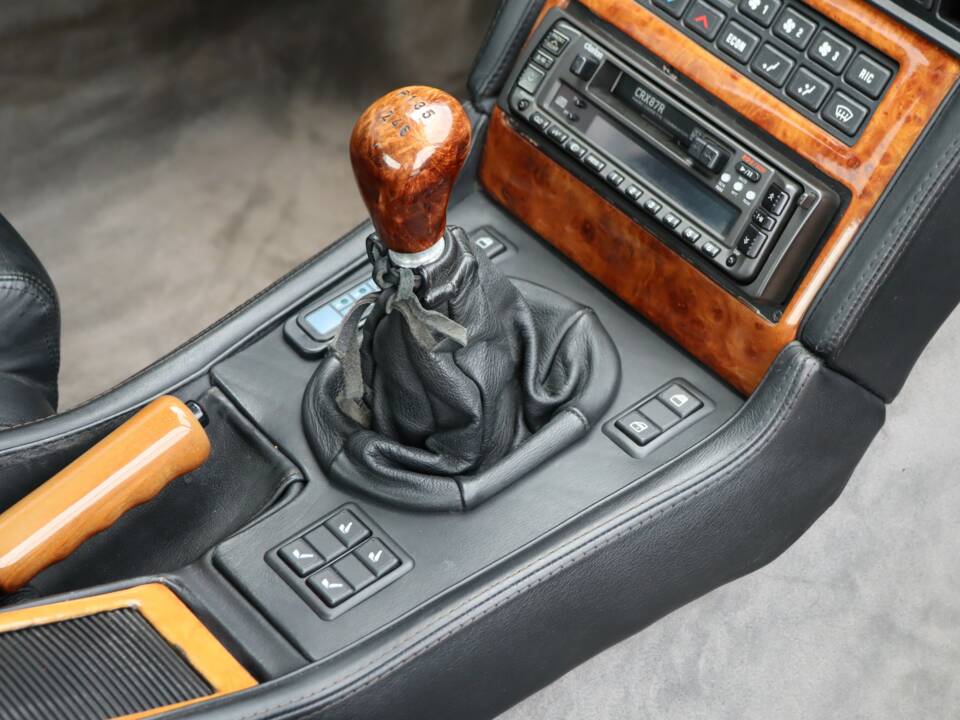 Bild 14/50 von Maserati Ghibli 2.0 (1995)