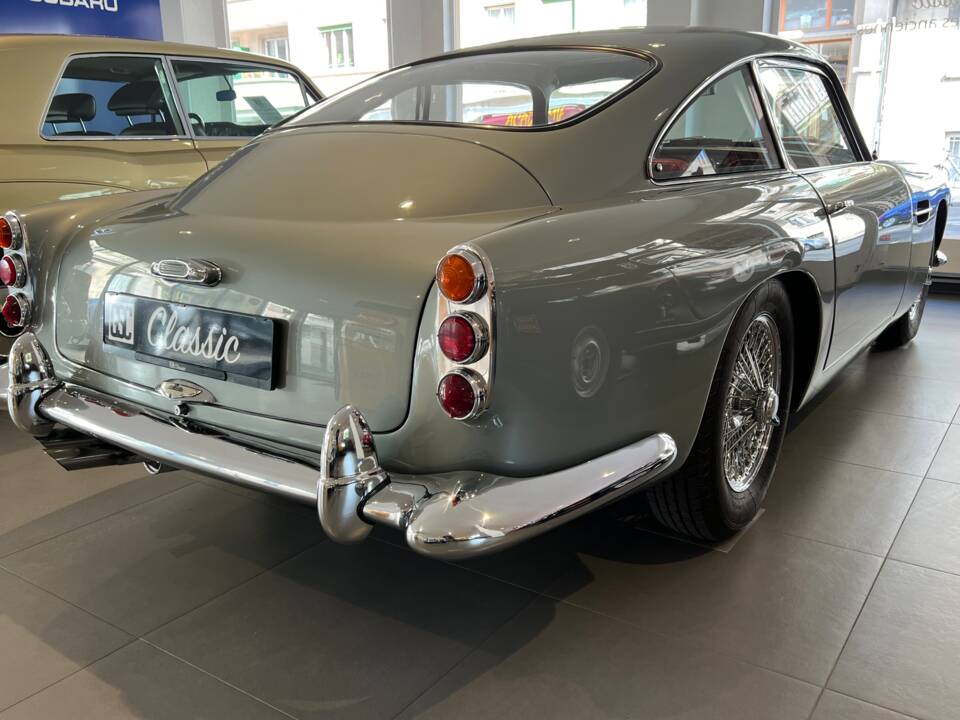 Image 25/27 de Aston Martin DB 4 (1961)