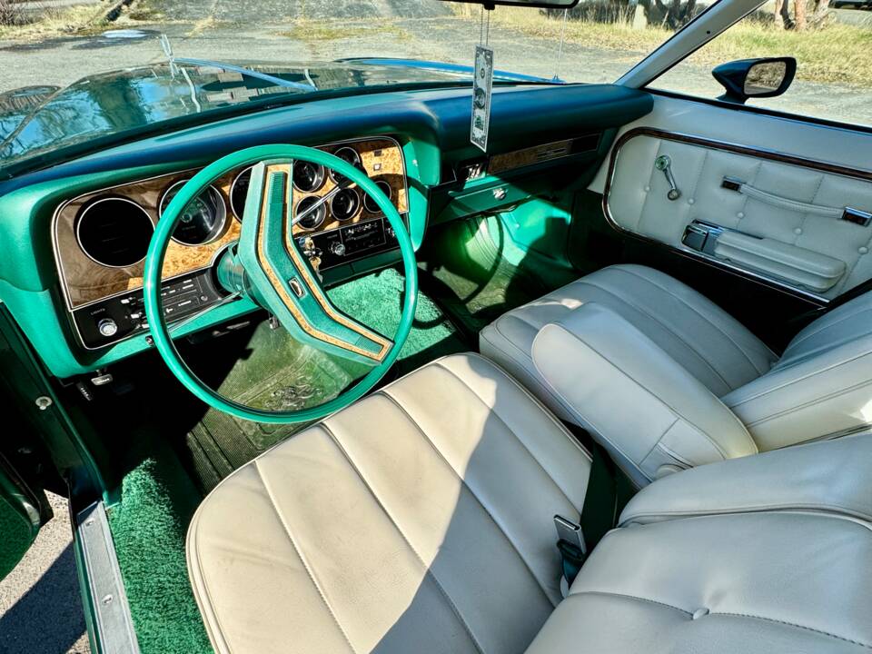 Image 13/19 of Ford Elite (1976)