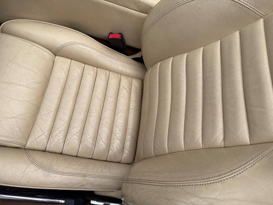 Image 30/64 of Jaguar XJ-S Convertible (1989)