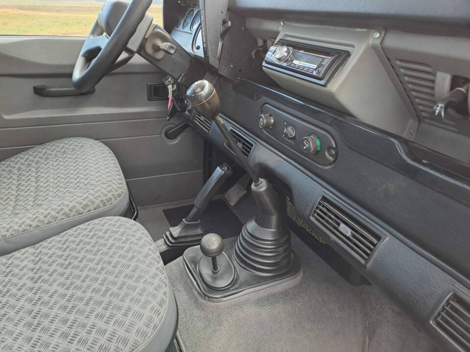 Immagine 39/83 di Land Rover Defender 90 Td5 (1999)