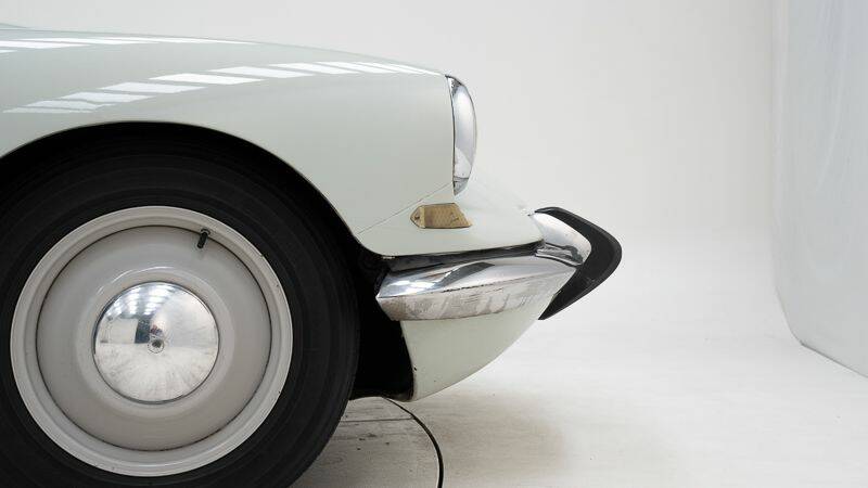 Bild 12/15 von Citroën ID 19 Break (1965)