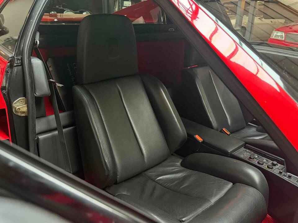 Afbeelding 31/36 van Ferrari Testarossa (1988)