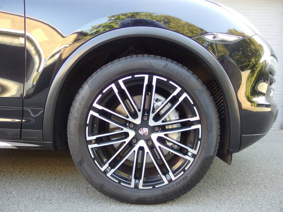 Image 41/96 of Porsche Cayenne S Diesel (2013)