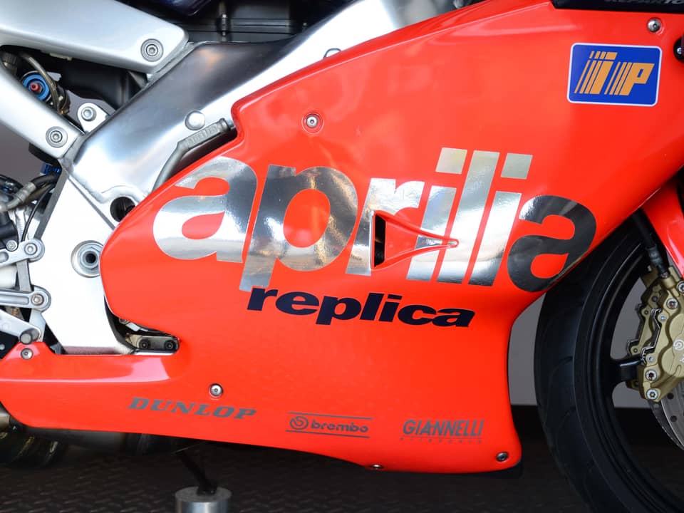 Image 22/51 of Aprilia RS 250 (1998)
