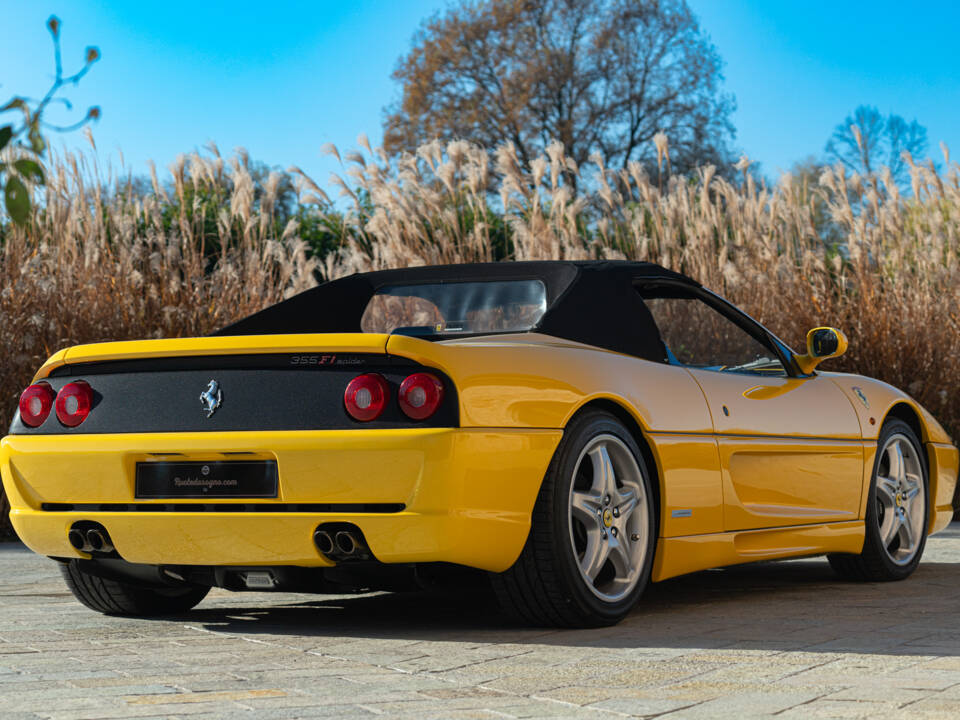 Bild 4/44 von Ferrari F 355 Spider (1998)