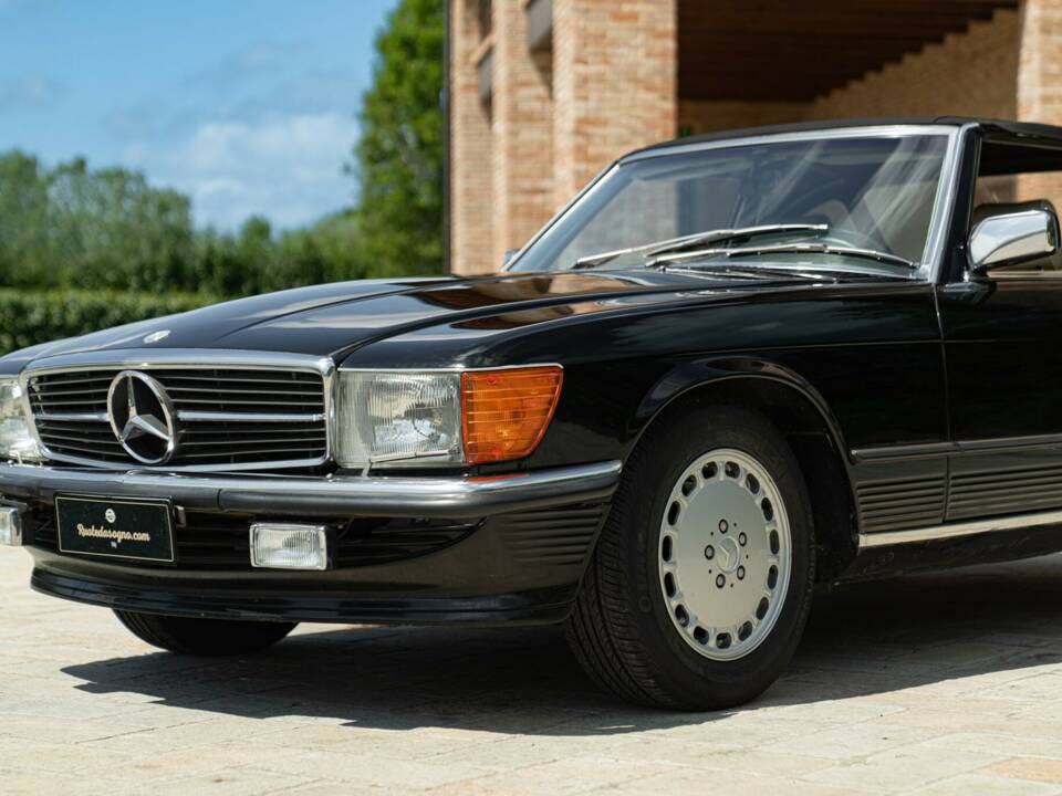 Image 34/50 of Mercedes-Benz 300 SL (1986)