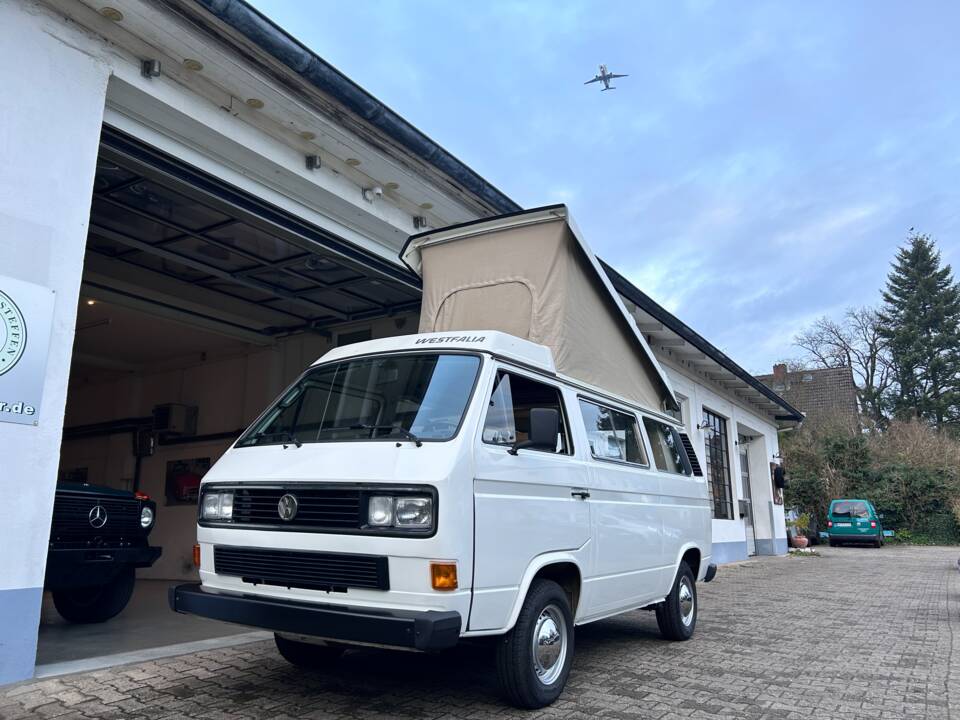 Image 7/34 de Volkswagen T3 Multivan 1.6 TD (1990)