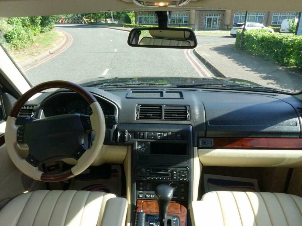 Image 8/11 de Land Rover Range Rover 2.5 DSE (2000)