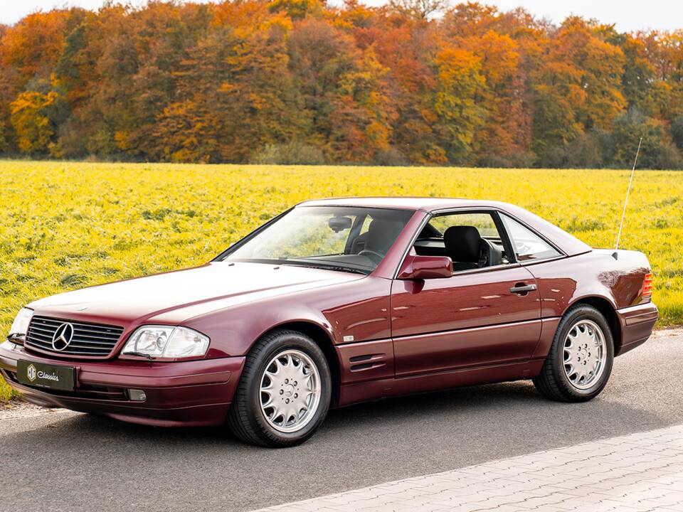 Image 3/47 of Mercedes-Benz SL 280 (1996)