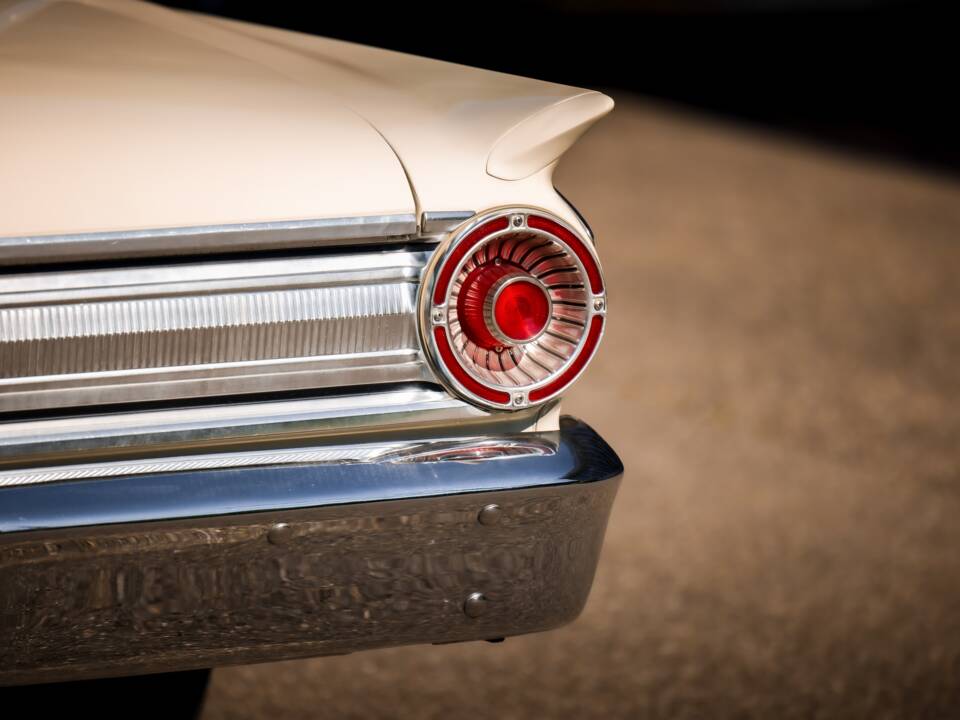 Bild 34/89 von Ford Fairlane 500 (1963)