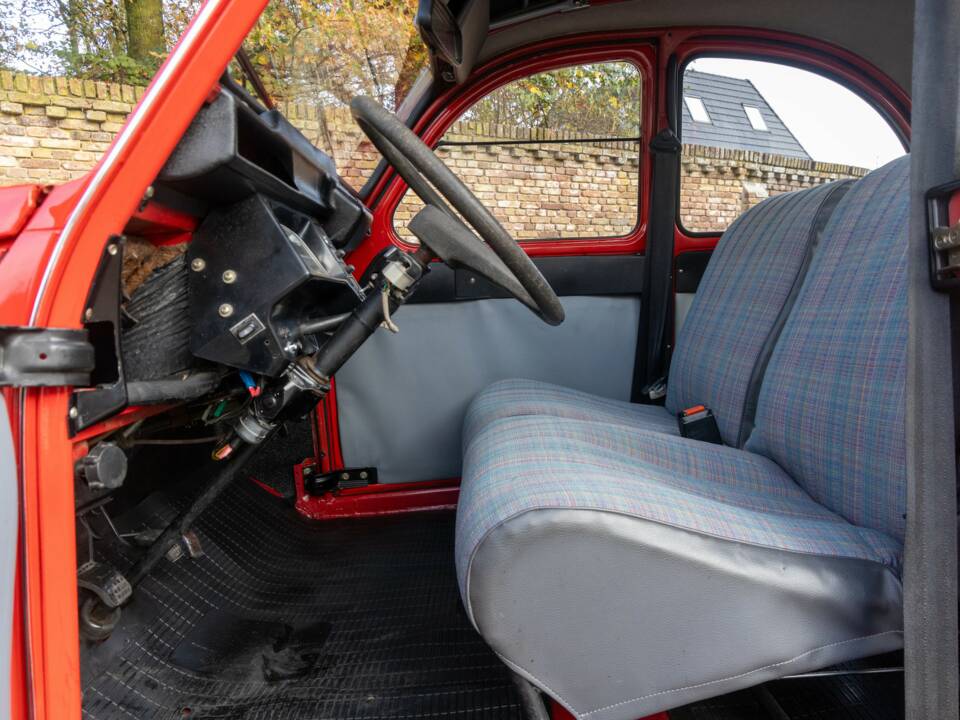Image 37/50 of Citroën 2 CV 6 (1985)