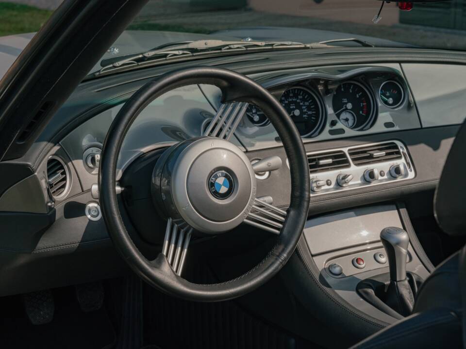 Image 102/185 of BMW Z8 (2001)