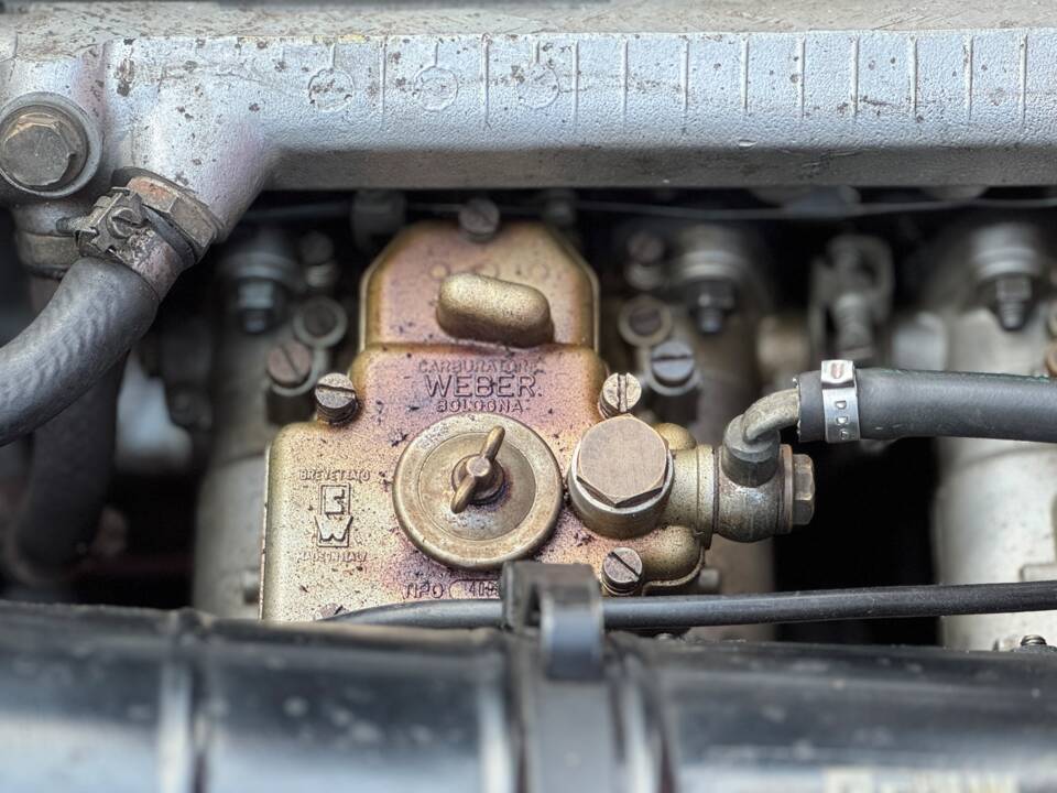 Immagine 38/48 di Alfa Romeo Giulia GT 1300 Junior (1972)