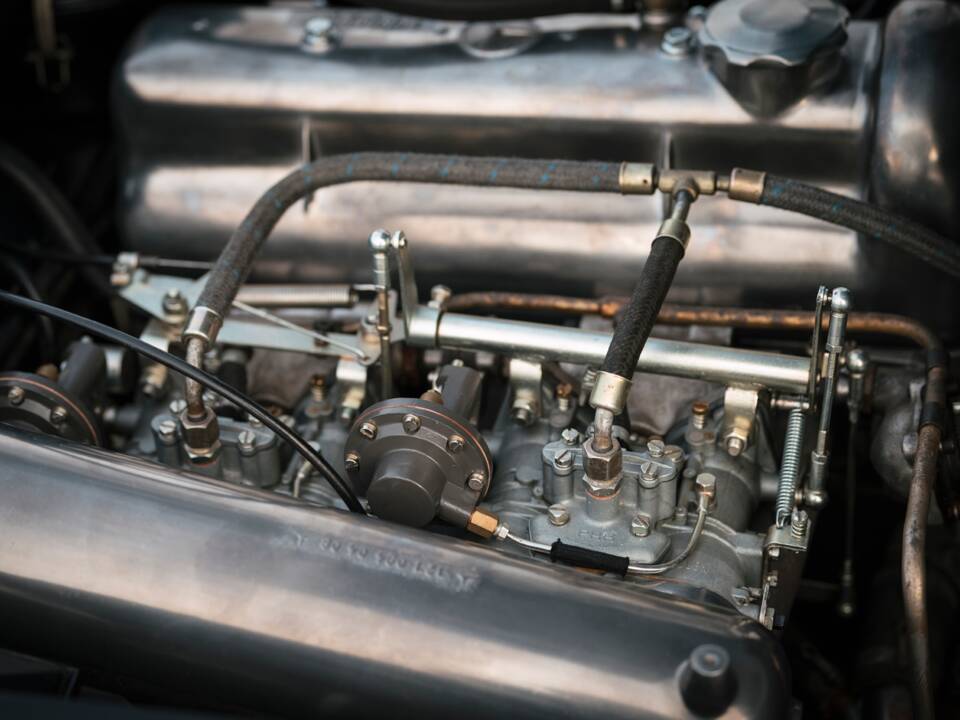 Image 20/22 of Mercedes-Benz 190 SL (1963)