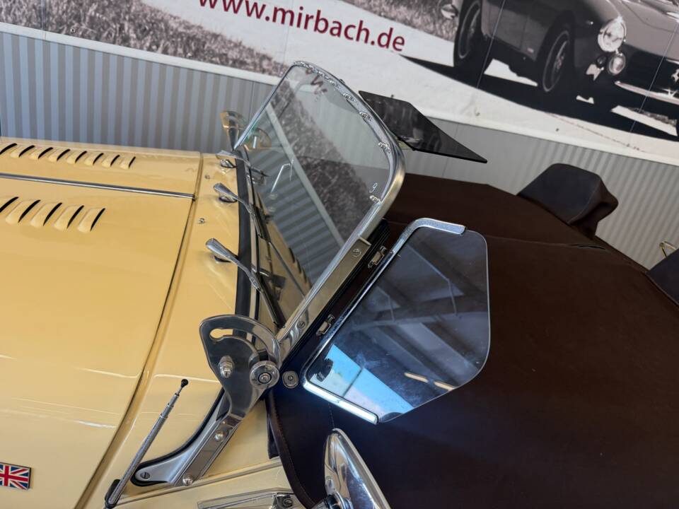 Bild 2/16 von Morgan Plus 8 (1993)