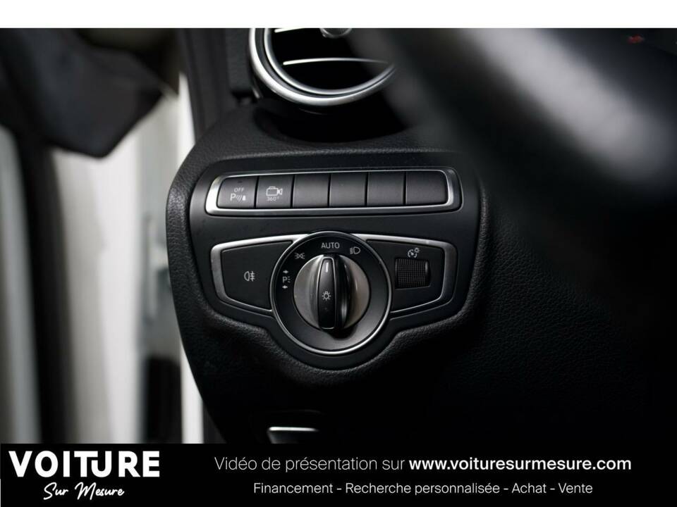 Image 19/21 of Mercedes-Benz C 300 (2018)