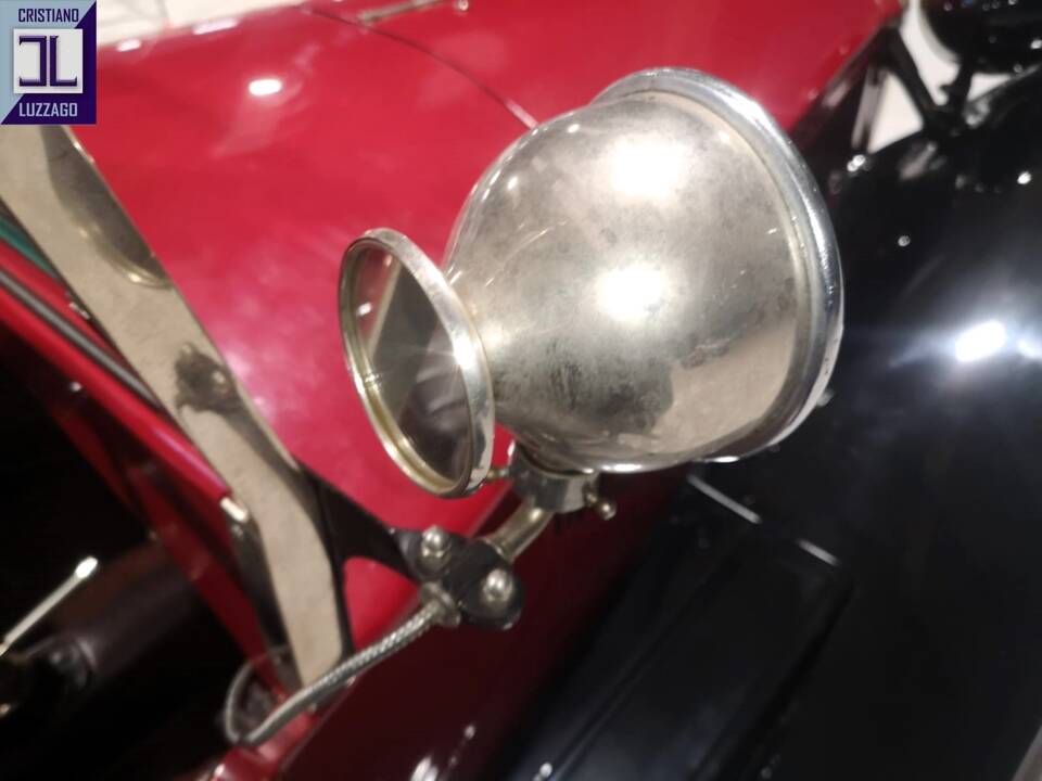 Image 21/66 of Lancia Lambda (1928)