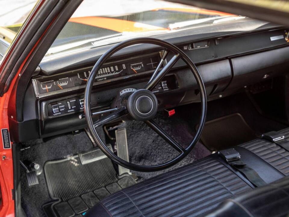 Image 2/8 of Plymouth Road Runner 426 Hemi (1969)