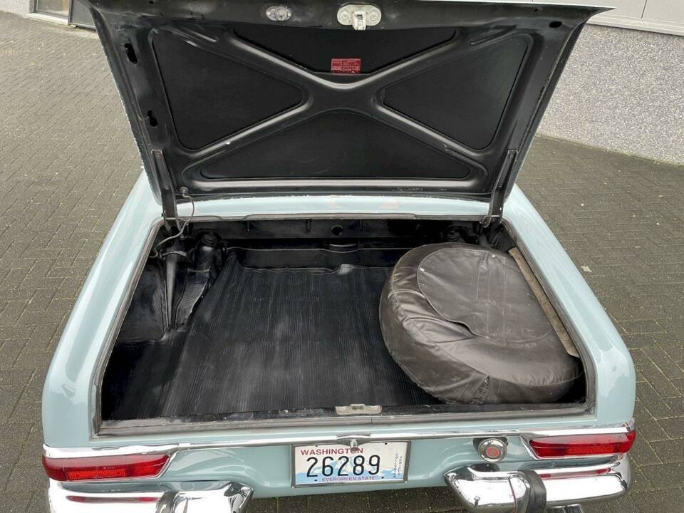 Image 24/36 of Mercedes-Benz 280 SL (1969)