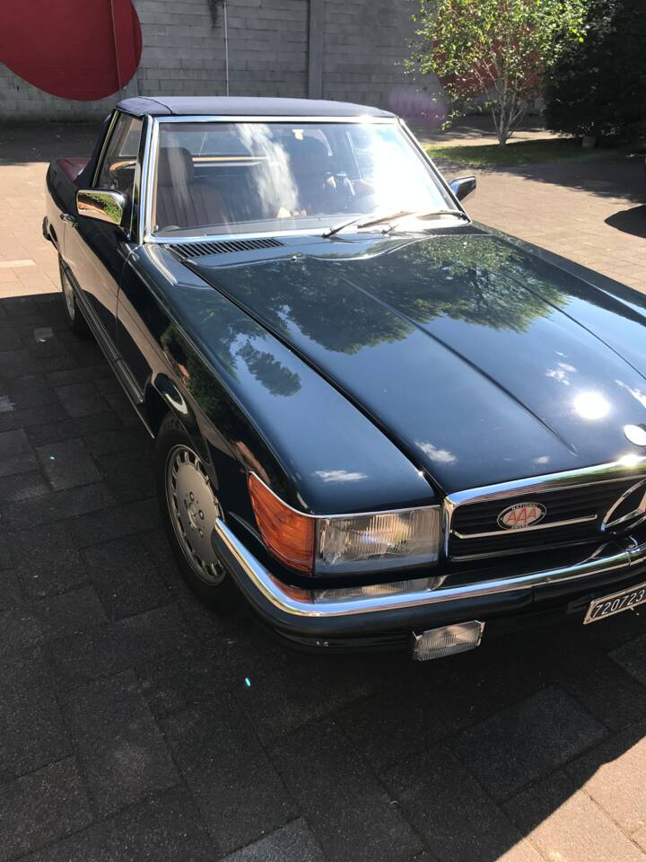 Image 2/53 de Mercedes-Benz 380 SL (1988)