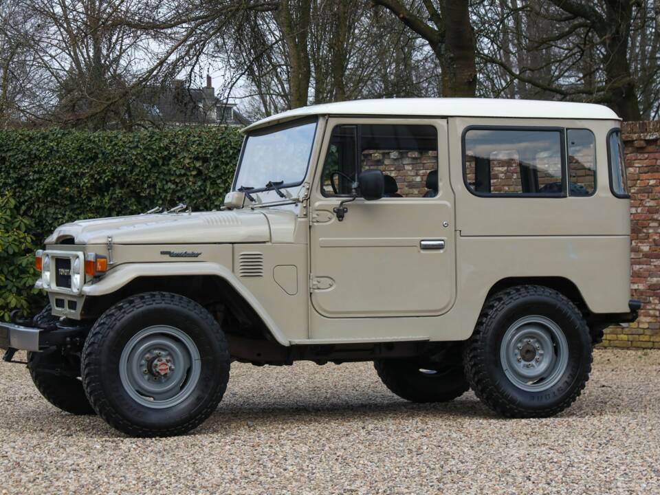 Image 25/50 of Toyota Land Cruiser BJ 40 (1980)