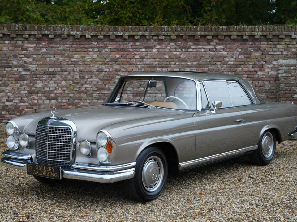 Image 1/50 of Mercedes-Benz 280 SE (1968)