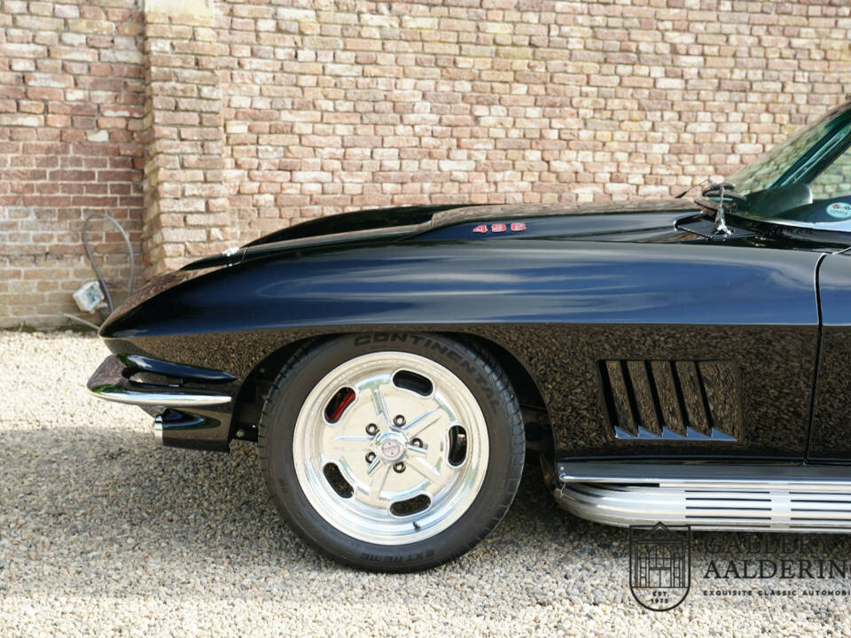 Image 22/50 of Chevrolet Corvette Sting Ray Convertible (1964)