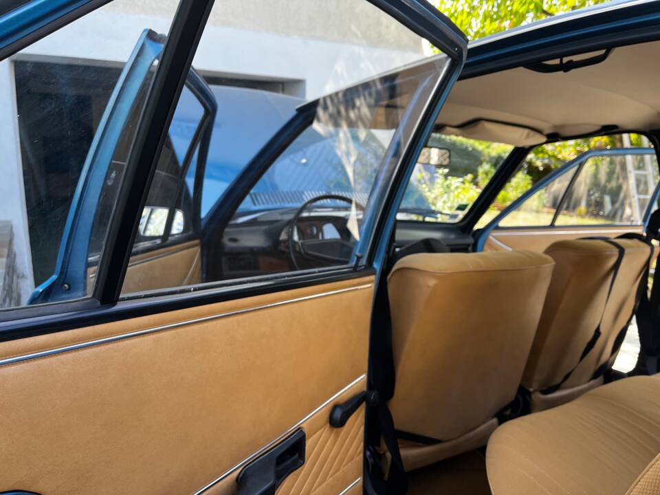 Bild 92/138 von Audi 80 GL (1974)