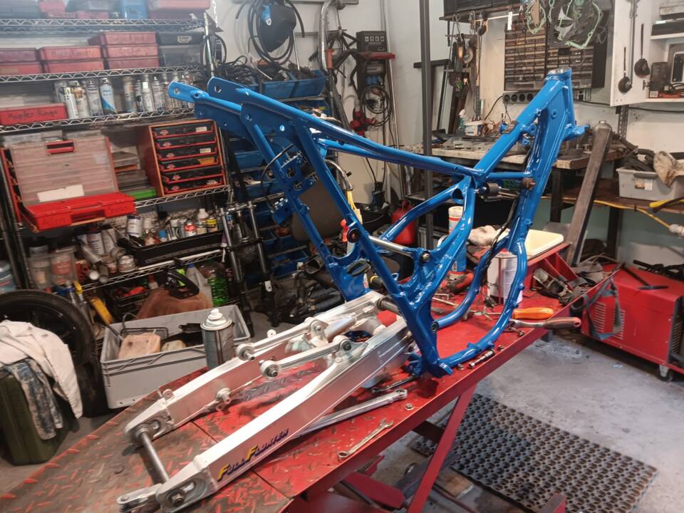 Image 24/27 de Suzuki DUMMY (1989)