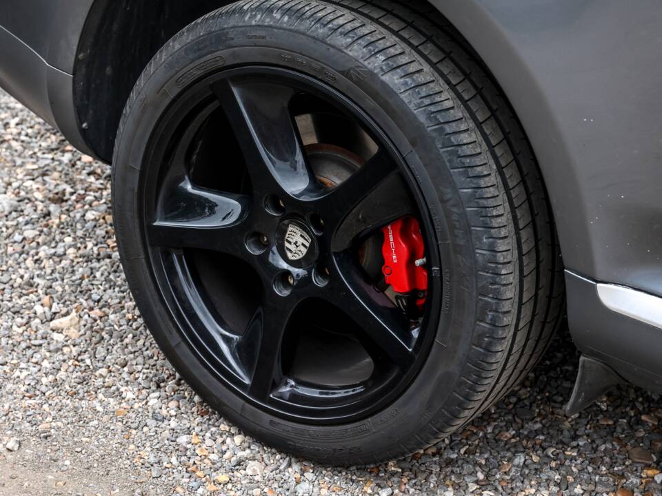 Bild 37/40 von Porsche Cayenne Turbo S (2006)