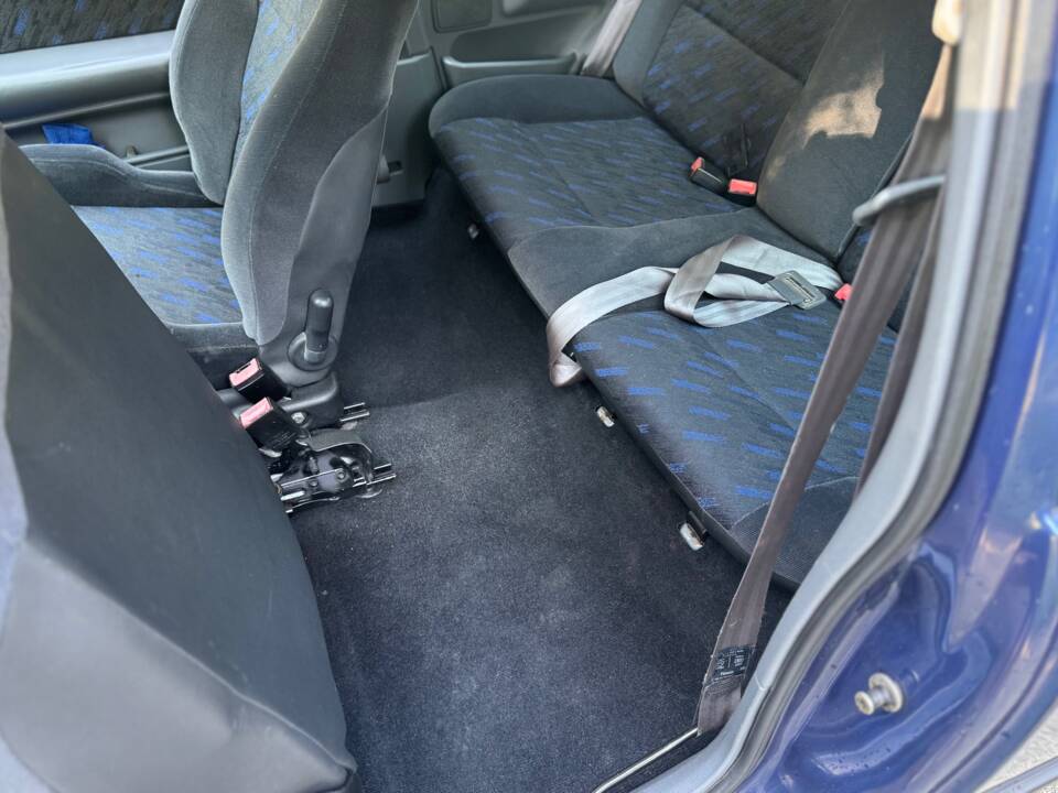Bild 18/40 von Renault Clio I 1.8 16V (1993)