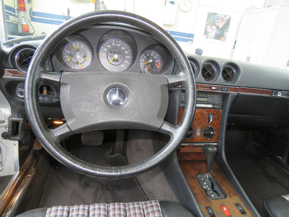 Image 21/39 de Mercedes-Benz 300 SL (1987)