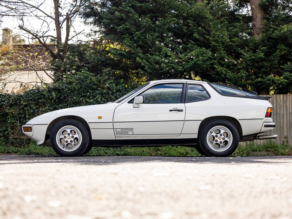 Image 39/50 de Porsche 924 S (1986)