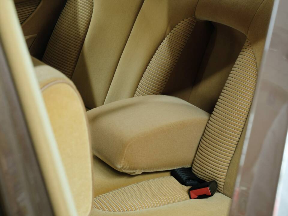 Bild 36/50 von Mercedes-Benz 280 SEL (1983)