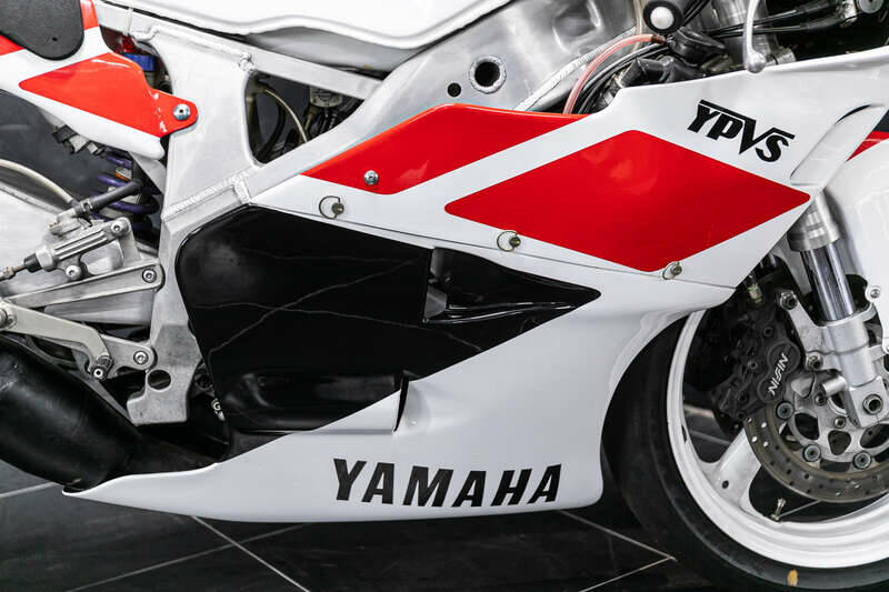 Image 5/28 of Yamaha DUMMY (1991)