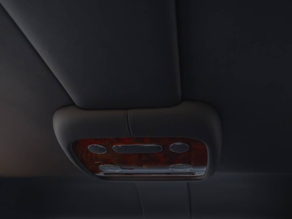 Imagen 27/68 de Bentley Flying Spur V8 S (2017)