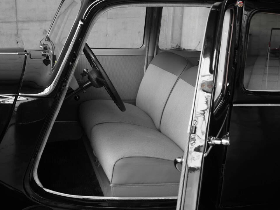 Image 27/50 of Citroën Traction Avant 11 BL (1953)