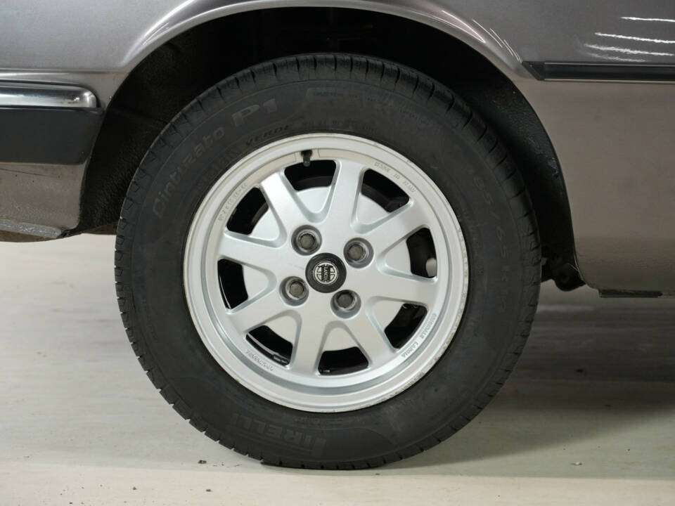 Immagine 19/35 di Lancia Beta HP Executive VX (1983)