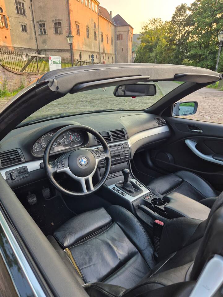 Bild 14/18 von BMW 330Ci (2001)