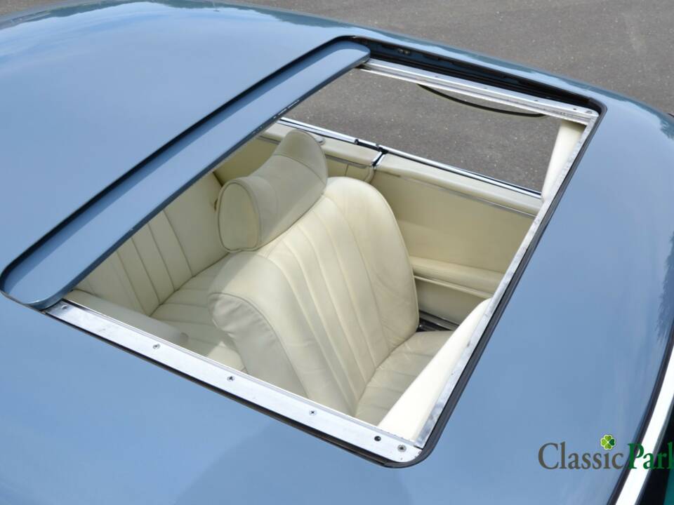 Bild 32/50 von Mercedes-Benz 280 SE 3,5 (1971)